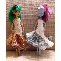 Háčkované šaty pre bábiku Monster High
